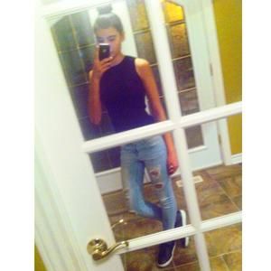 Meet your Posher, Gabrielle